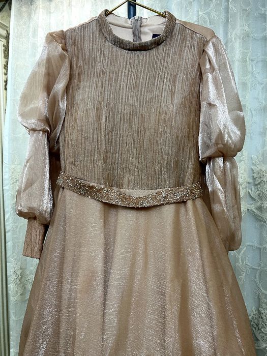 Vecherniy koylak 1 Marta kiyilgan