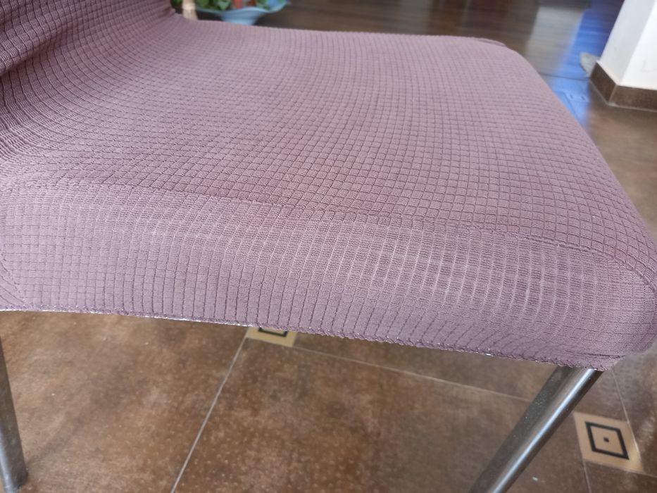 Set 6 huse scaun. Diverse culori. Cu elastic.