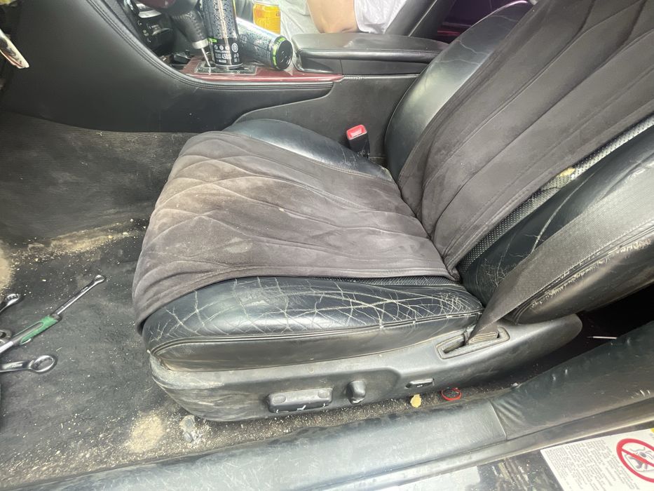 Продам седенья от lexus gs