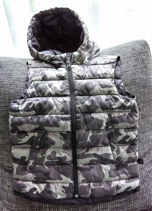 Детски елек Benetton