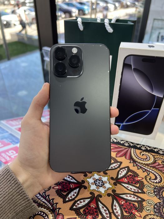 iphone 16 pro max black