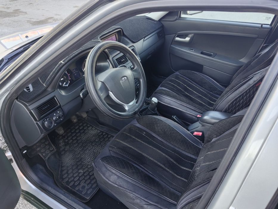 LADA Priora 2172