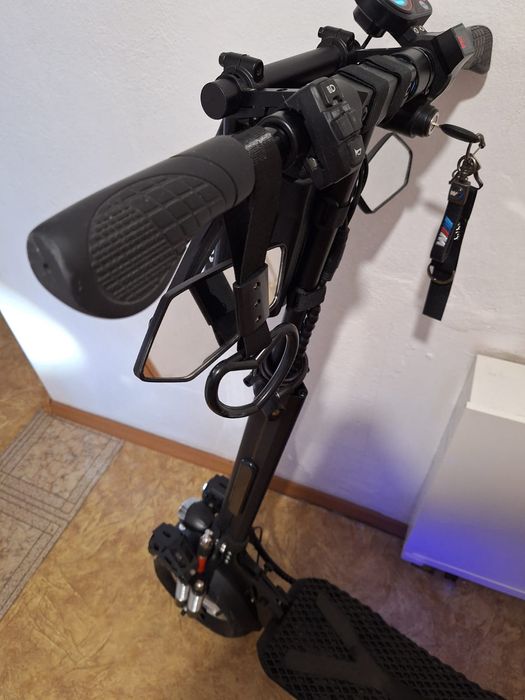 Продам мощный самокат куга м5