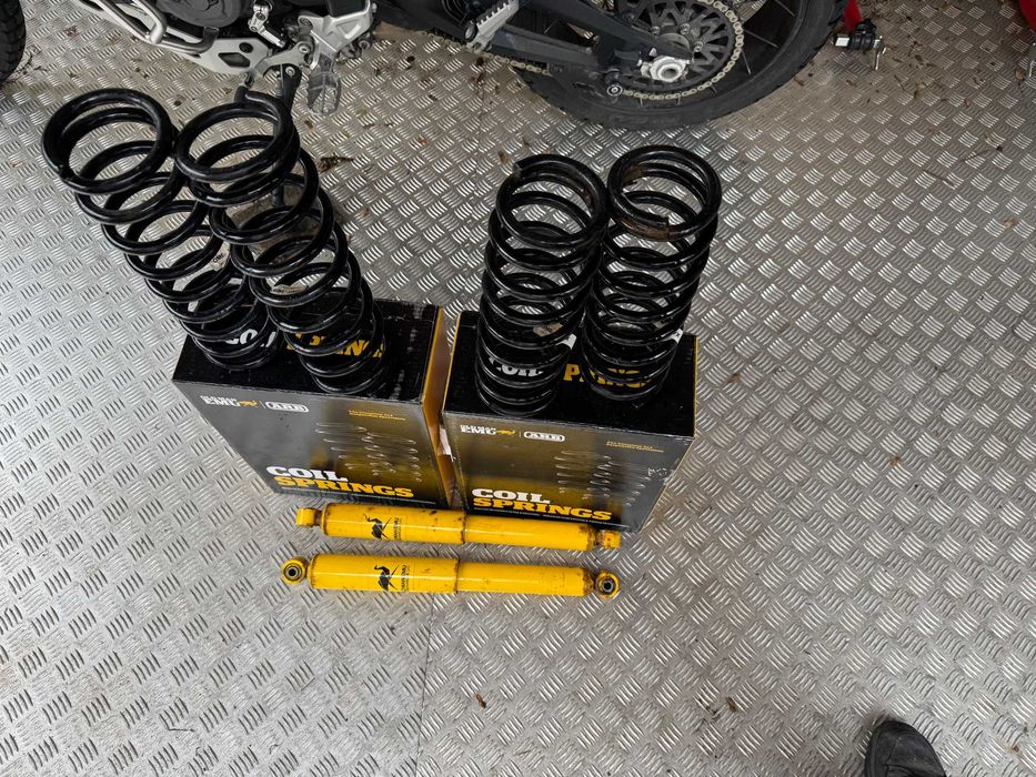 Пружини ARB Old Man Emu Suzuki Jimny gen3/gen4 за повдигане/лифт 40mm