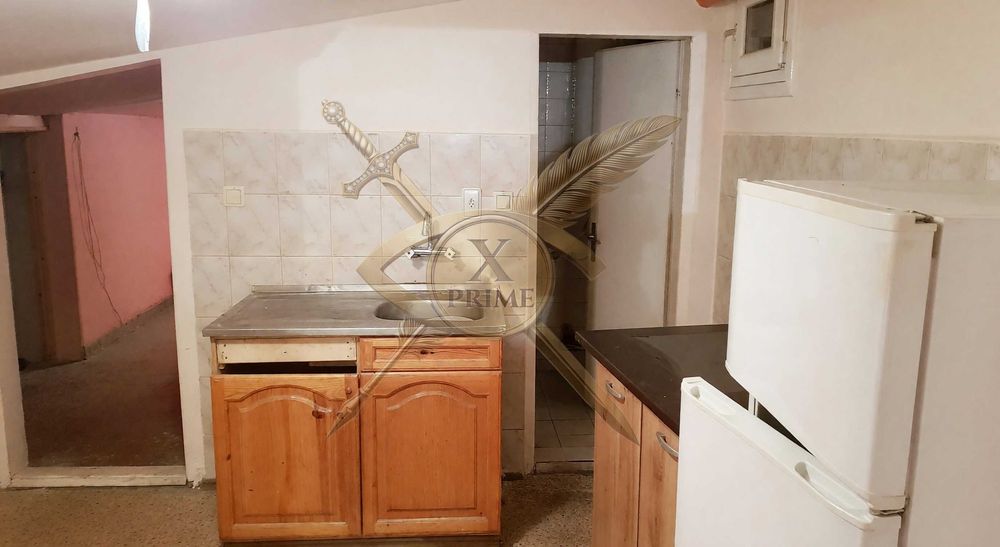 Дава се под наем Едностаен апартамент в Варна, Погреби - 25 кв.м за 290 € - Снимка #2