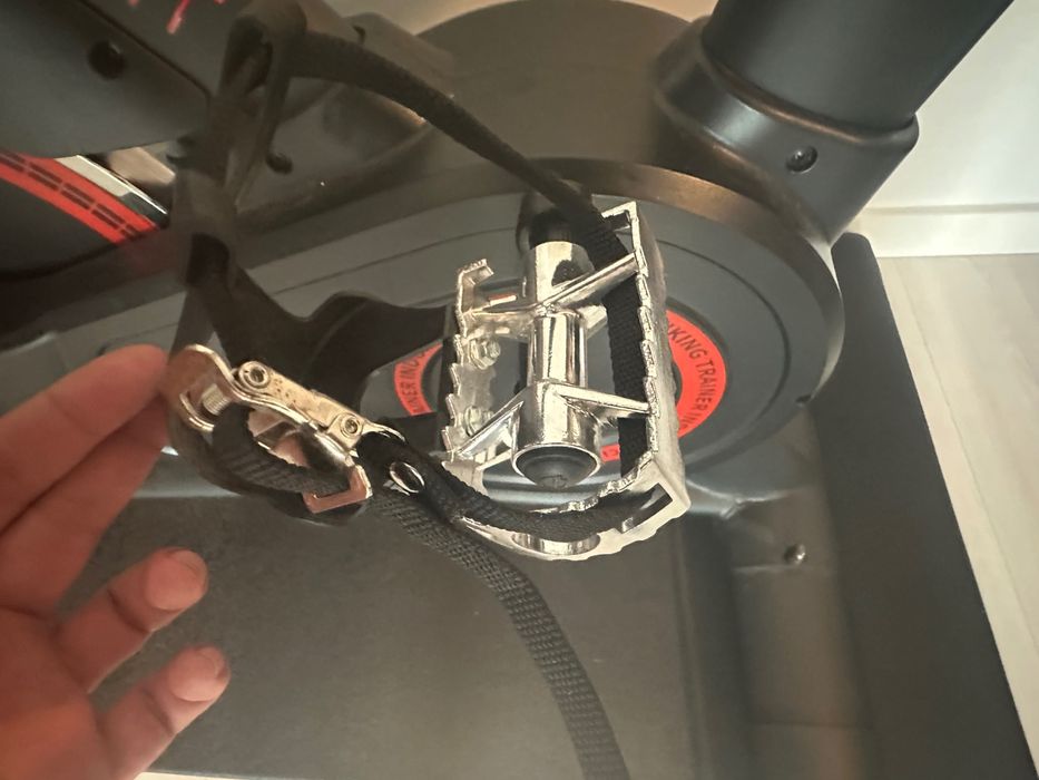 Bicicleta Spinning semiprofesionalaTechfit SBK8000
