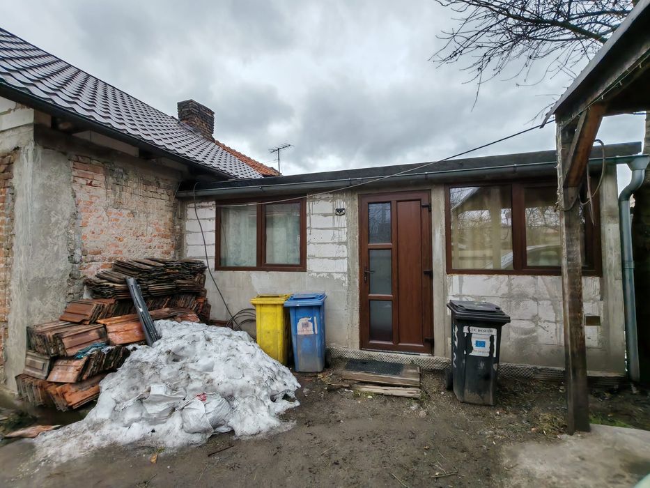 Casă de vânzare renovată recent in Petrosani, zona colonie