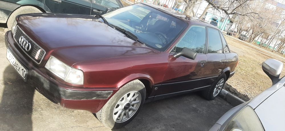 Продам Ауди 80 б4