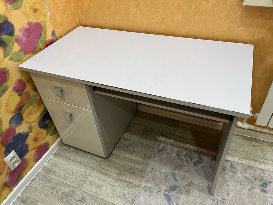 набор шкаф и письменный стол