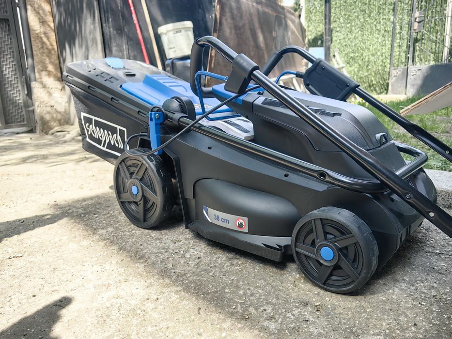 Акумулаторната косачка 380mm Scheppach IXES 20V BC-MP380-X