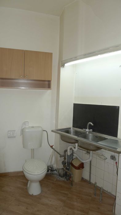 Дава се под наем Магазин в София, Център - 20 кв.м за 420 € - Снимка #1