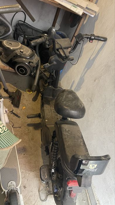 Скутер электрический Leopard