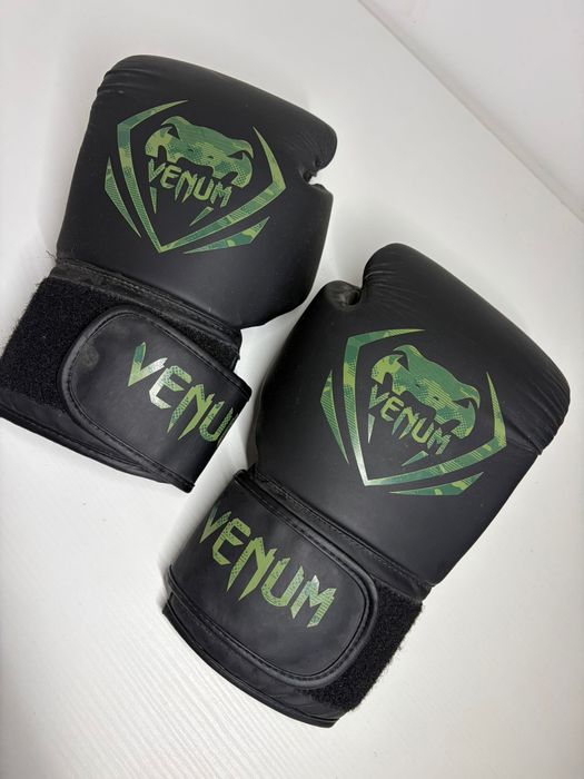 Manusi box venum