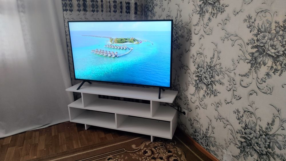 LED телевизор Samsung UE50RU7100 (50'' 127см)