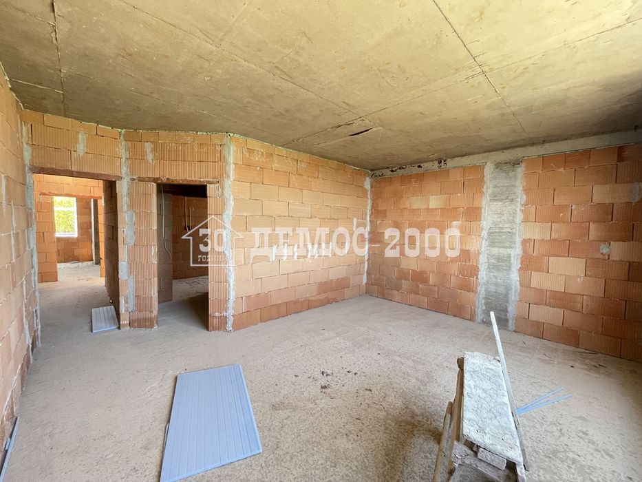 Продава се Къща в Варна, м-т Прибой - 198 кв.м за 1511 €/кв.м - Снимка #2