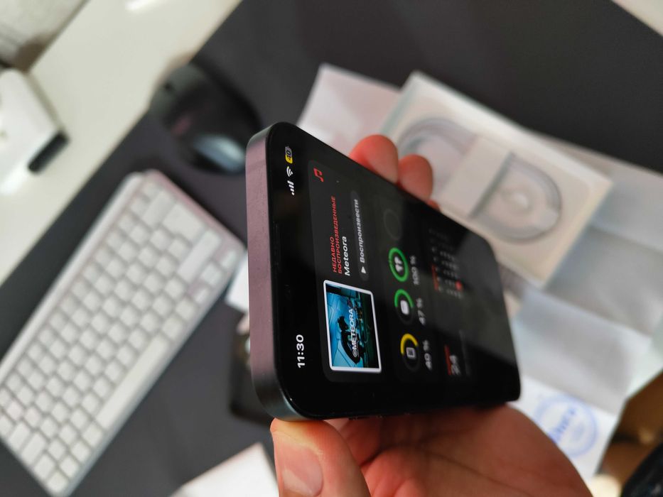 iPhone 16E 128Gb Black iOS18 батарея 100%