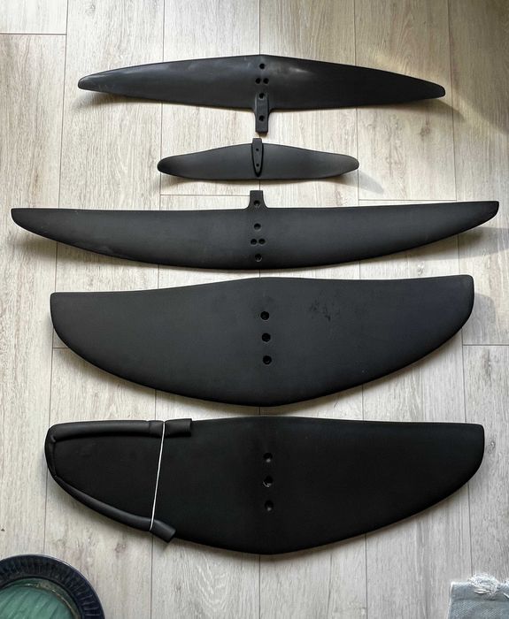 F4 FOILS нов, крила и основа