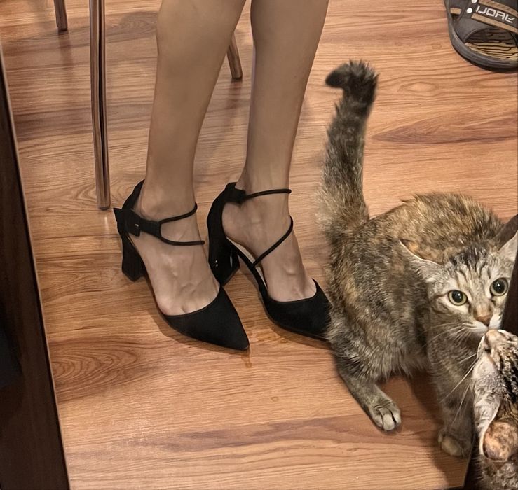 Чёрные туфли босоножки