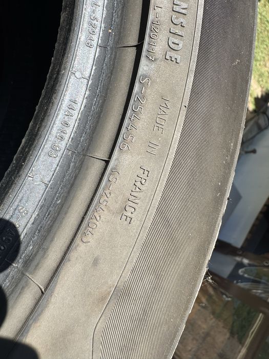 Летни автомобилни гуми UNIROYAL 235/50/18