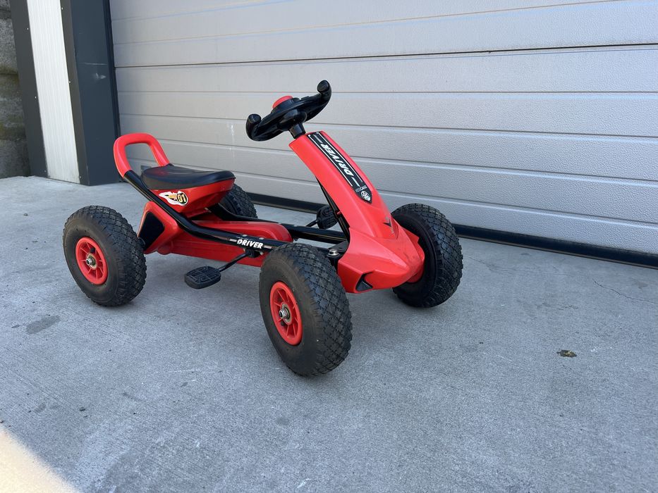 Kart cu pedale pentru copii – stare foarte buna