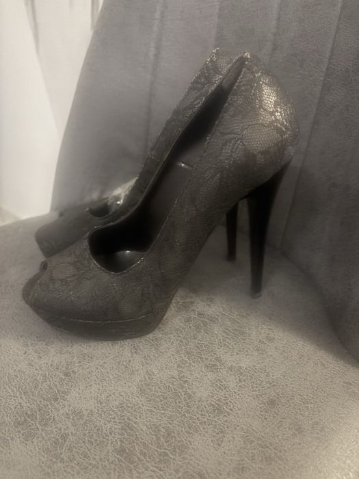 Дамски обувки на ток 37 н