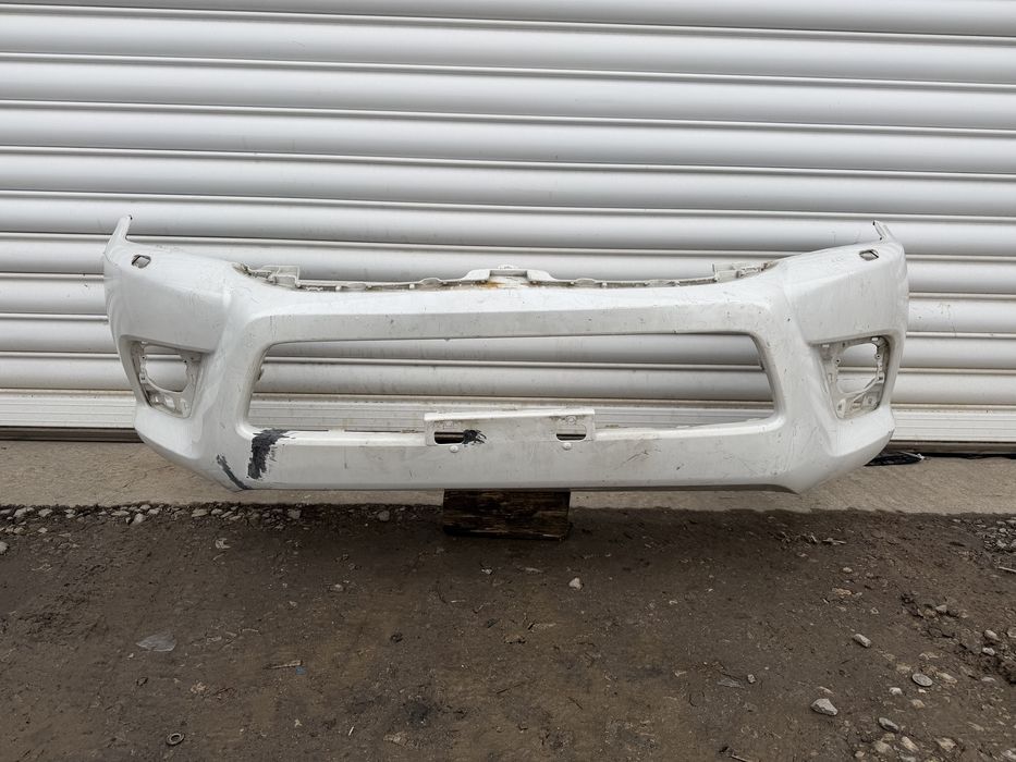 Предна броня за Toyota Hilux (2015-2018)
