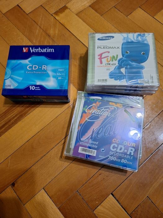 CD-uri Si DVD-uri