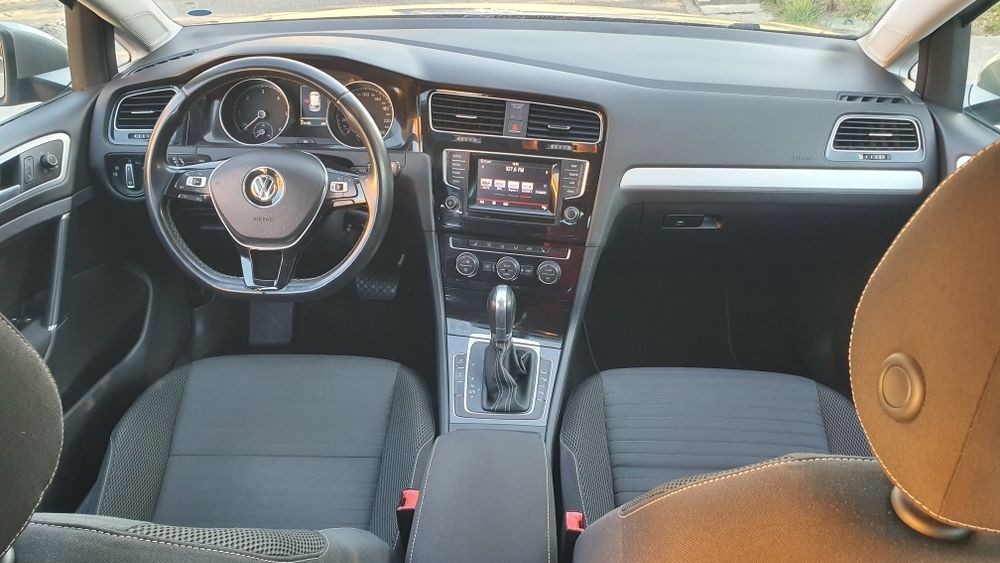 Golf 7 CUP Euro 6 Cutie Automata Fara Ad Blue  Navigatie, Park Asist,incalzire in scaune,comenzi volan,cornering