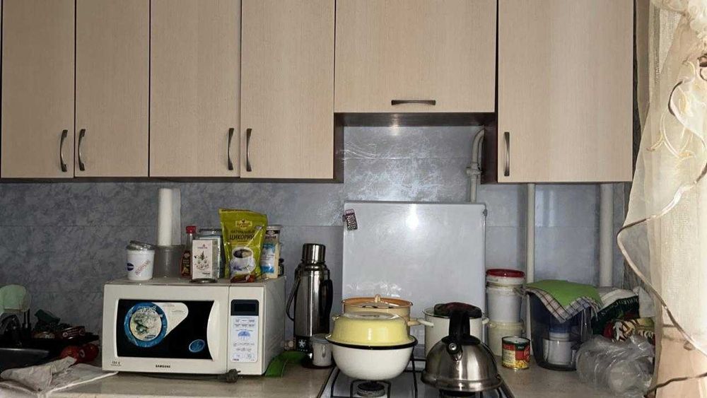 Кухонный гарнитур с газ плитой