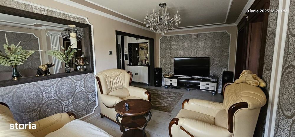 Apartament modern cu 3 camere -  de închiriat - zona Siderurgiștilor V