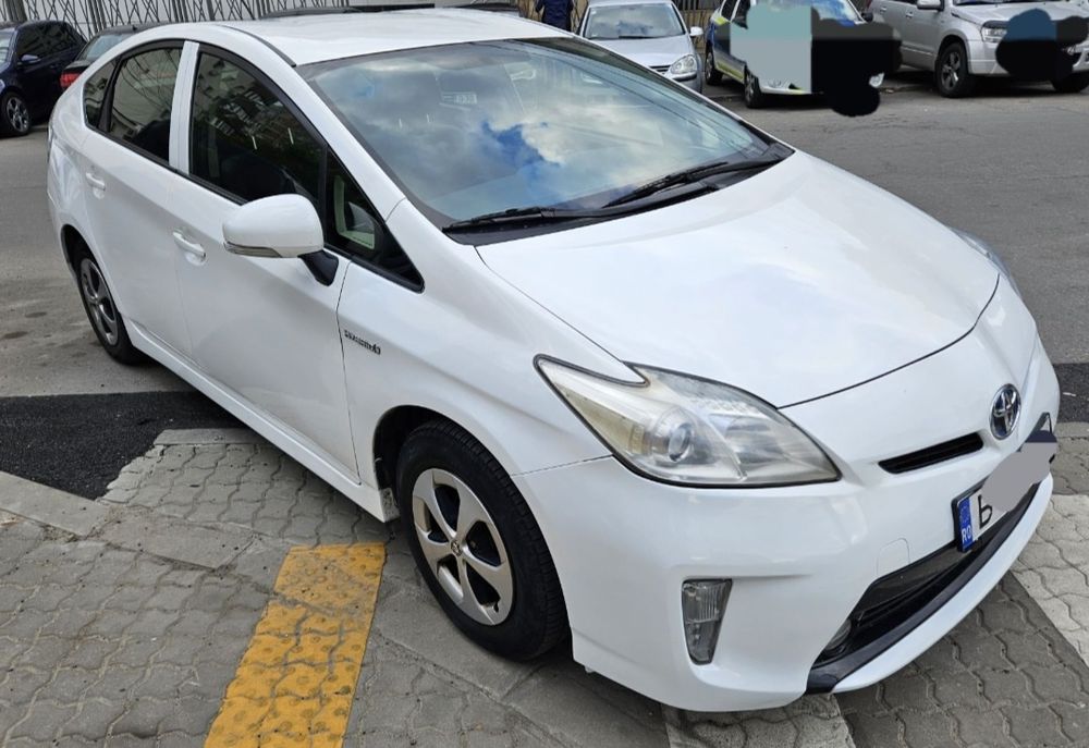 Închiriez Toyota Prius,HIBRID ,FACE-LIFT, Bolt -Uber, AUTOMAT