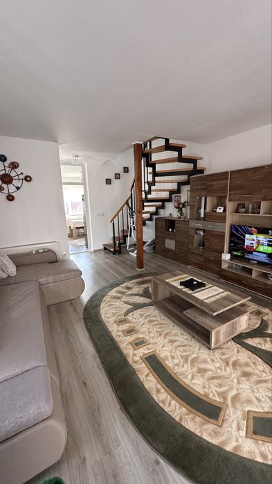 Casa Livezeni  100 mp ,teren 250 mp