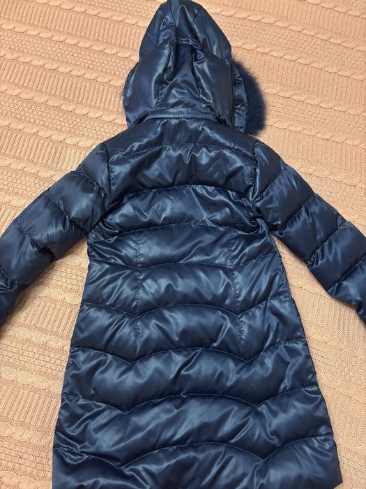 Продам пуховик для девочки