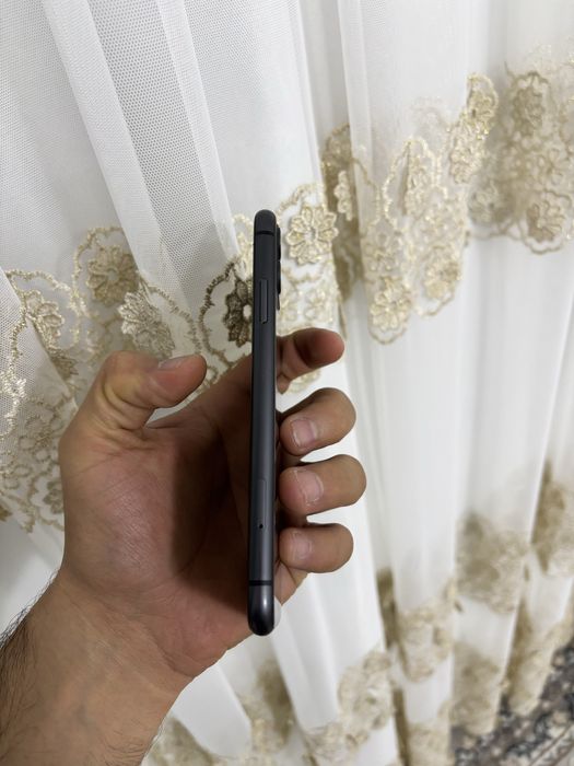 Продаётся iphone 11 64gb 79%