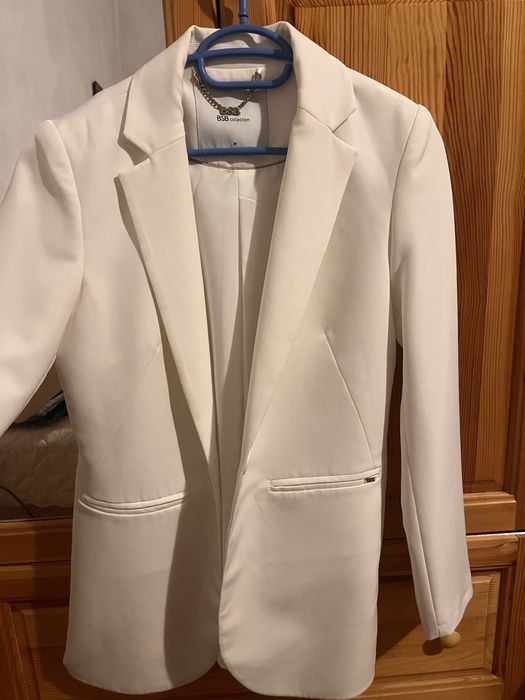 Снежно бяло сако BSB