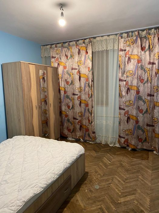 Inchiriere apartament 3 camere semidecomandat - Pitesti Craiovei
