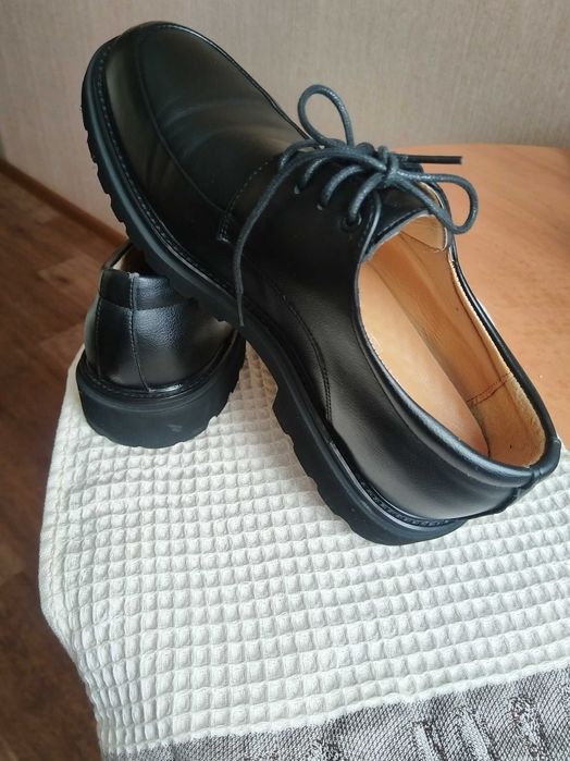 Продаётся туфли летнее.