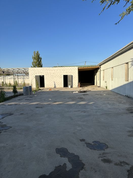 Обшественный бассейн