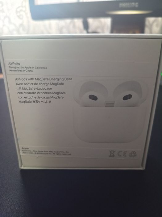 Căști  AirPods (generația a3-a)