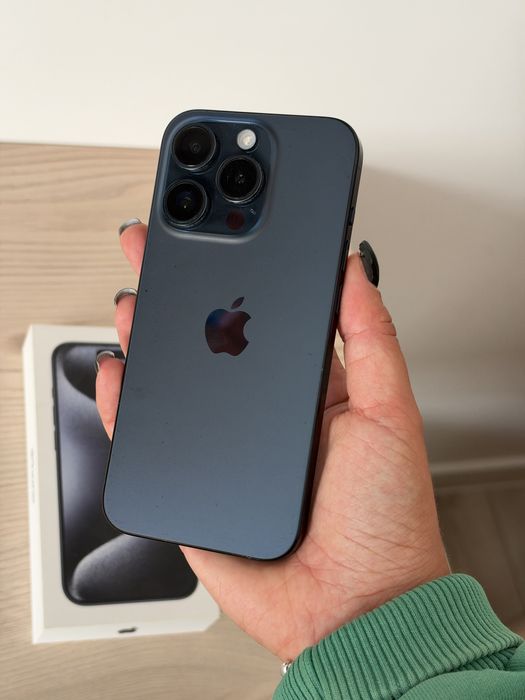 iPhone 15 pro 512 GB Blue Titanium
