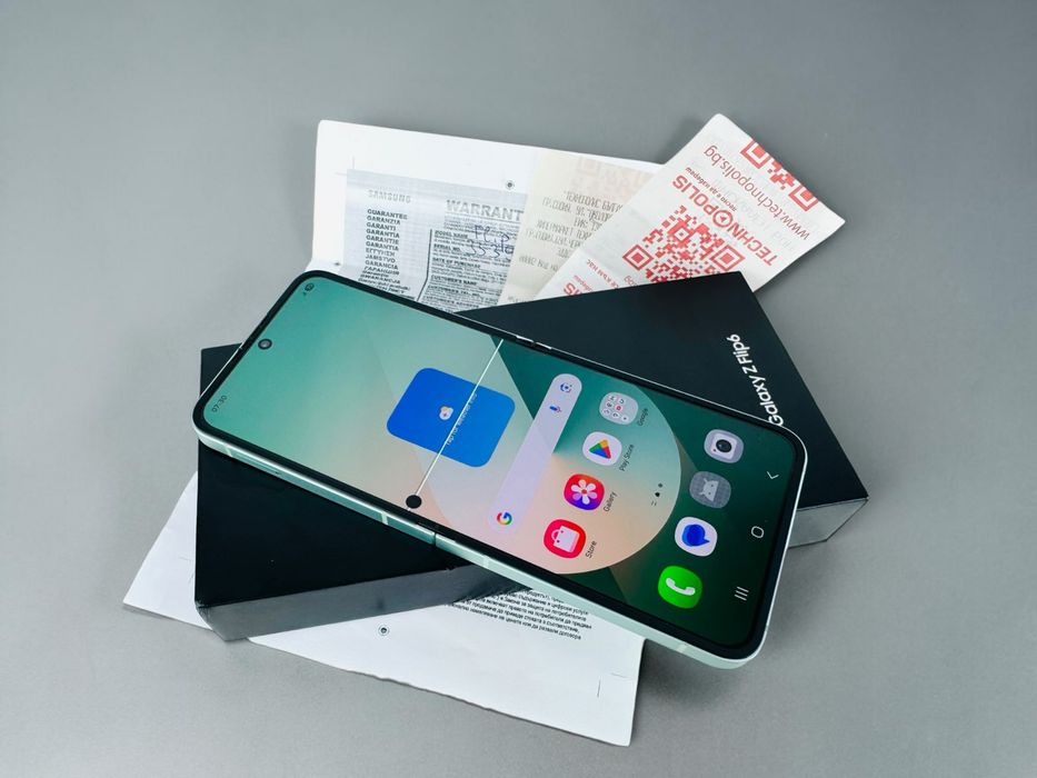 Samsung Galaxy Z Flip 6 5G 256GB 12RAM Mint Отличен!