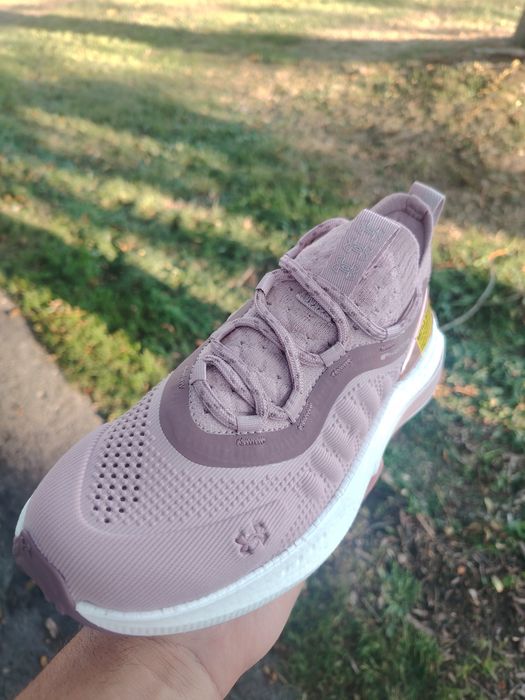 UNDER ARMOUR hovr phantom 4 femei Nr 37.5