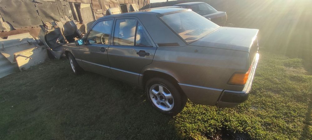 Продам Мерседес 190