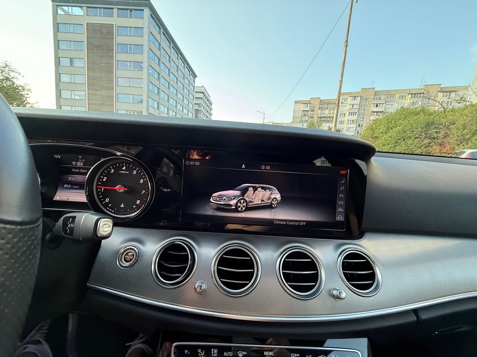 Табло за Mercedes w213