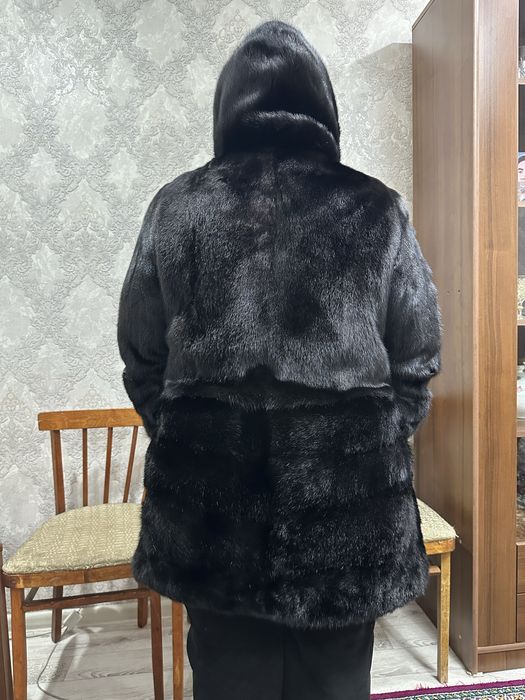 Продам норковую шубу