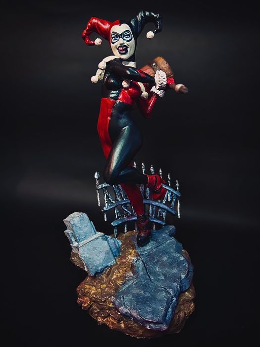 Фигурка н Харли Куин