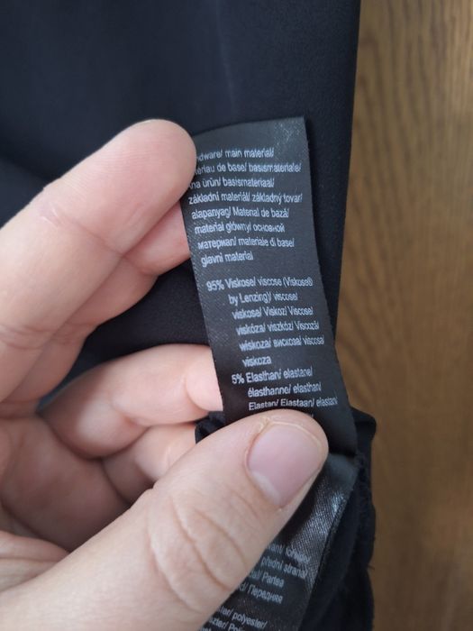 Bluza cu maneca scurta neagră, eleganta, marimea M