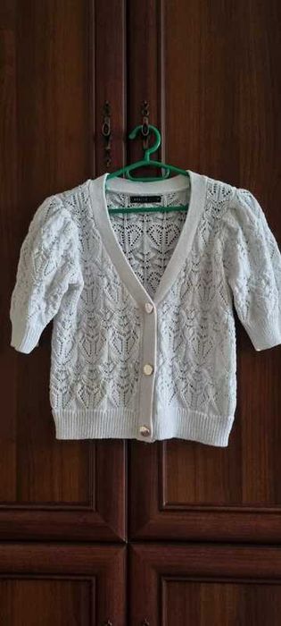 Cardigan superb cu nasturi aurii