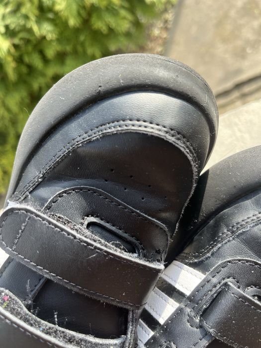 Маратонки Адидас 27 номер