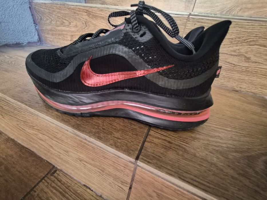 Дамски маратонки Nike